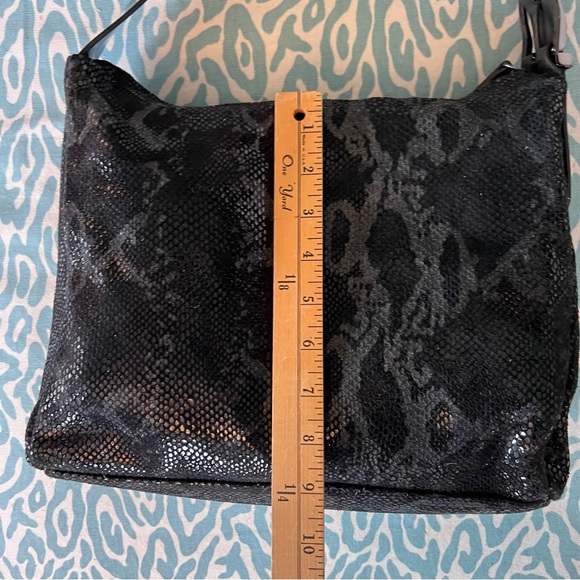 SABINA Genuine Leather Snake Texture Bag - Picture 13 of 14